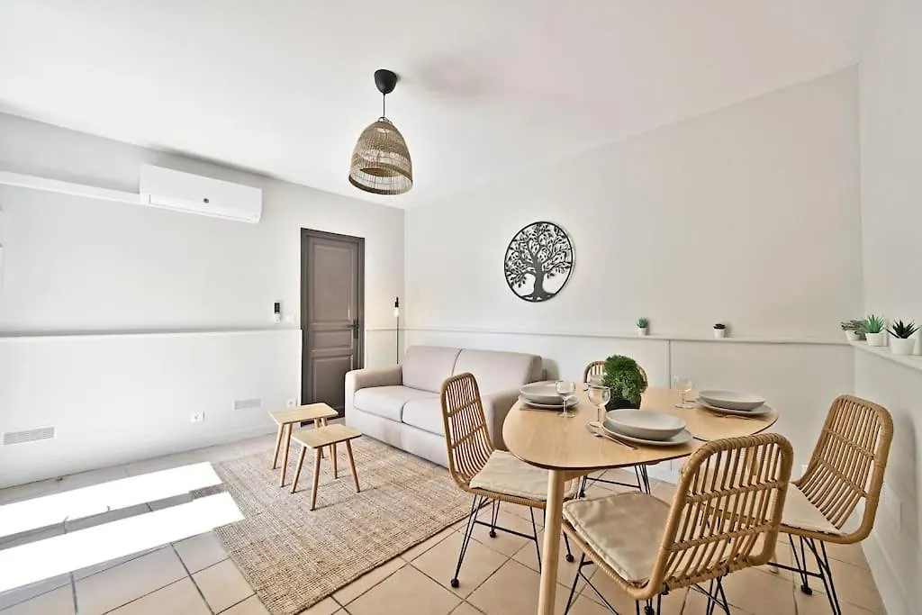 Ferienwohnung L'Olivier - 2 Terrasses - Clim Ac - Wifi - Proche Theatres Avignon